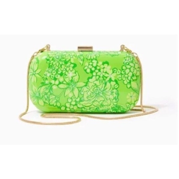 Lilly Pulitzer Handbags - NWOT Lilly Pulitzer Its A Spring Thing Clutch Purse